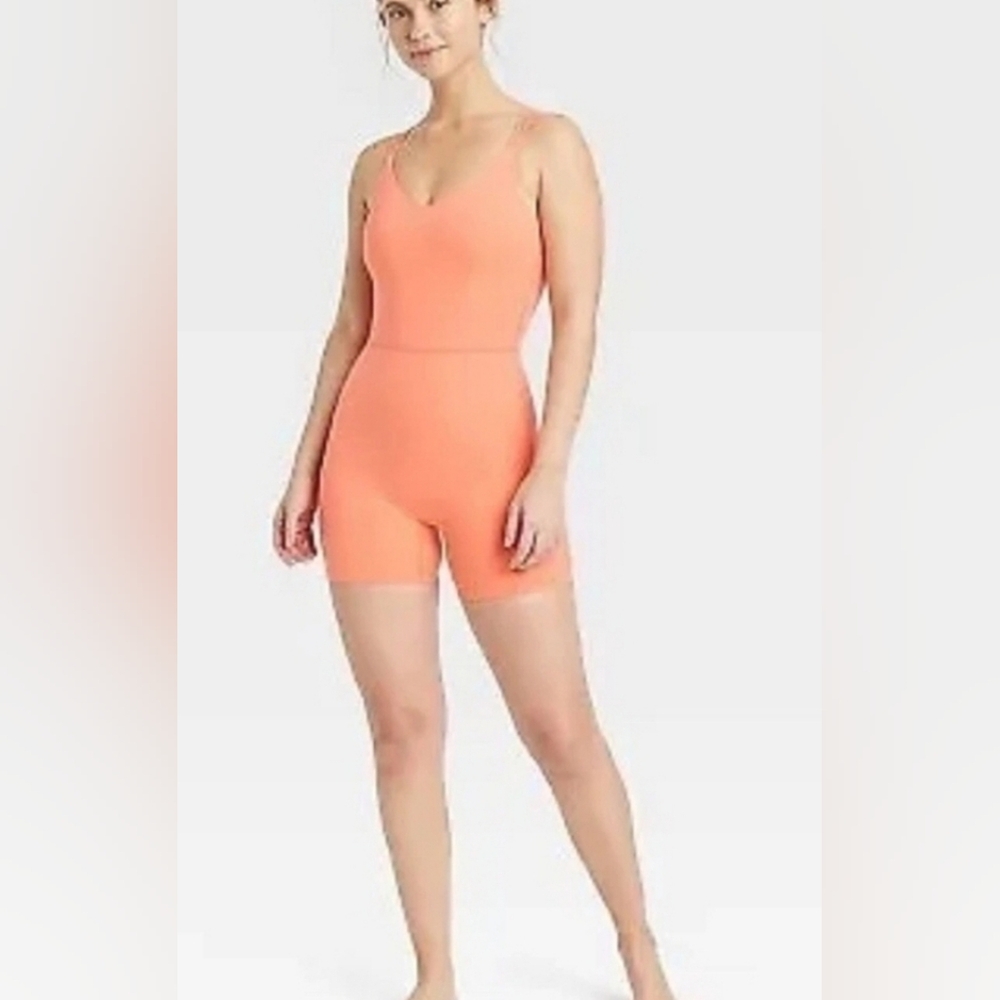 NWT Coral/Neon Orange One-Piece Romper – Size M (All in Motion)